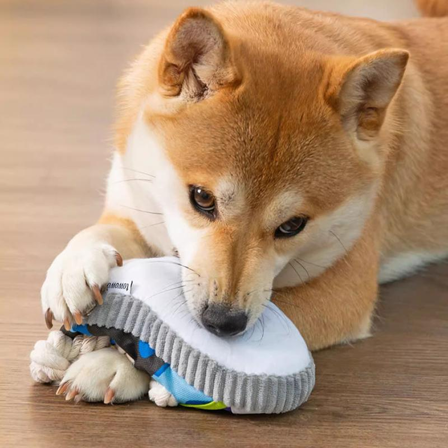 Игрушка TopPet Ботинок текстильный с канатом, 20х9 см.