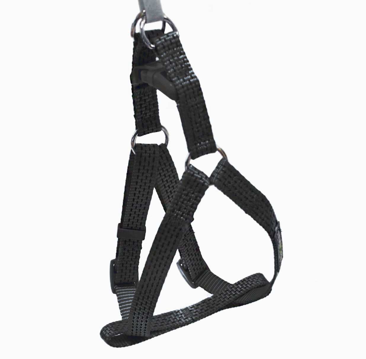 Шлейка Nunbell 15мм*32-47см нейлон Черная со светоотражающей нитью