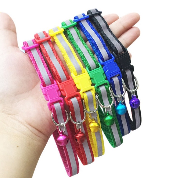 Ошейник TopPet нейлоновый 10мм, с бубенчиком